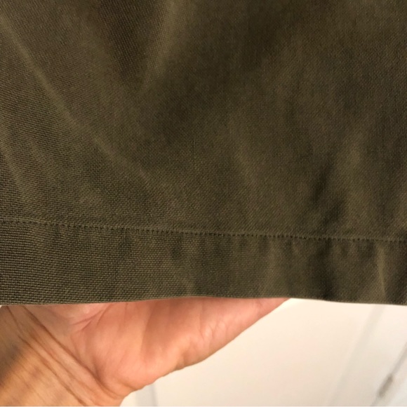 Tommy Bahama Shorts silk. Size 35 waist. Khaki brown relax fit EUC - Picture 10 of 13